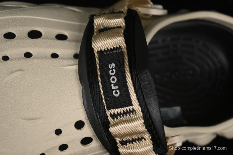 Crocs Bobs Flat Heel Closed Toe Slip-On Beach Clog Sandals