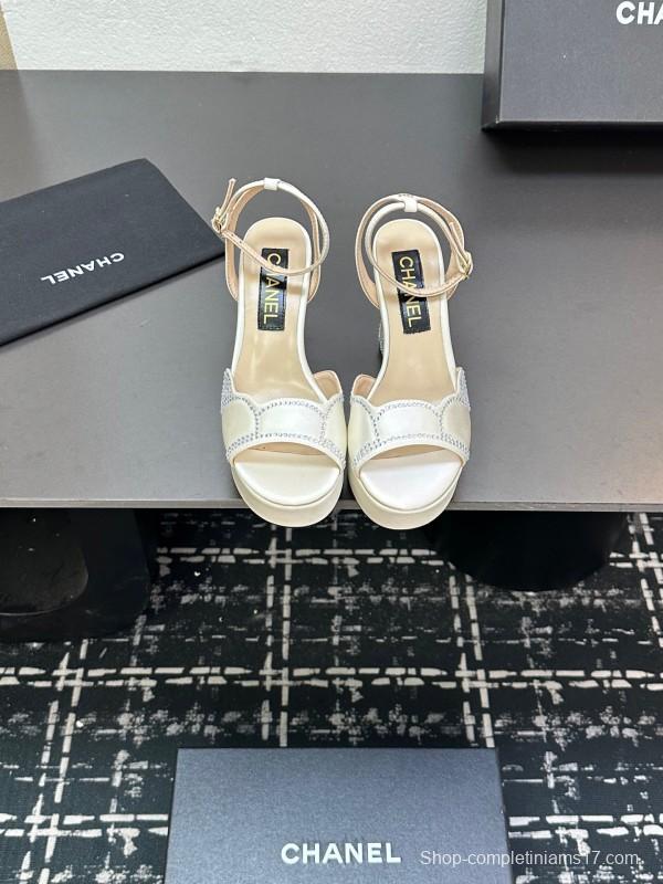 2025 Women Chanel White Leather Platform Sandals Beaded LY00320