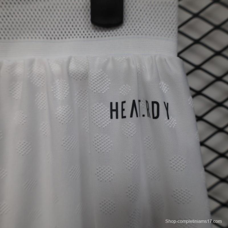 Player Version 25/26 Bayern Munich Home Shorts