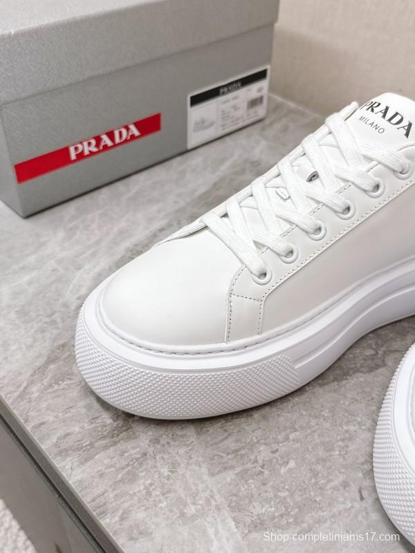 2025 Unisex Prada White Black Calfskin Leather Sneakers KFY00290