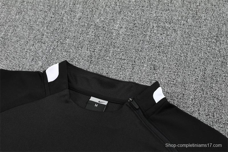 Retro 02/03 Manchester United Black Half Zipper Jacket