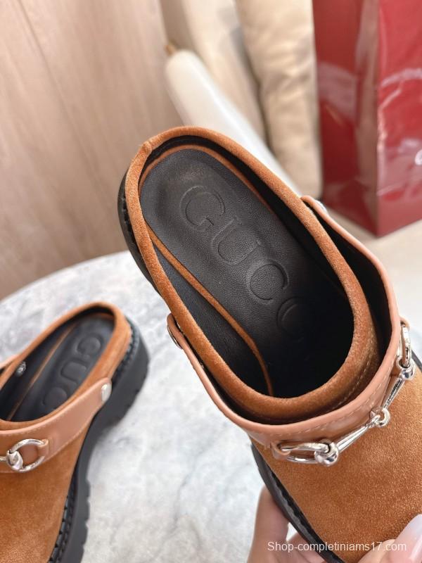 Gucci Women's Mule Shoes with Horsebit Detail - LY00300
