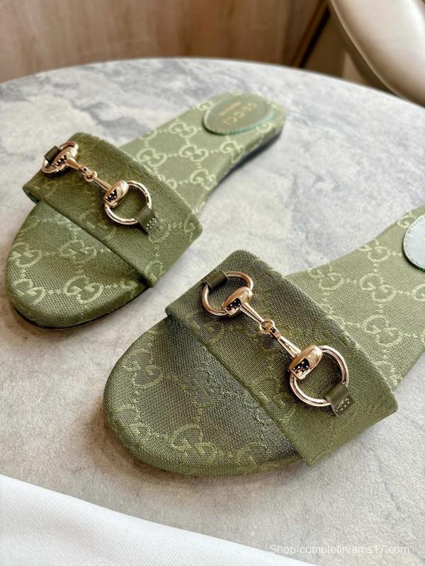 Gucci 2025/SS Leather Mule Sandals with Light Gold Horsebit Detail - LY00280