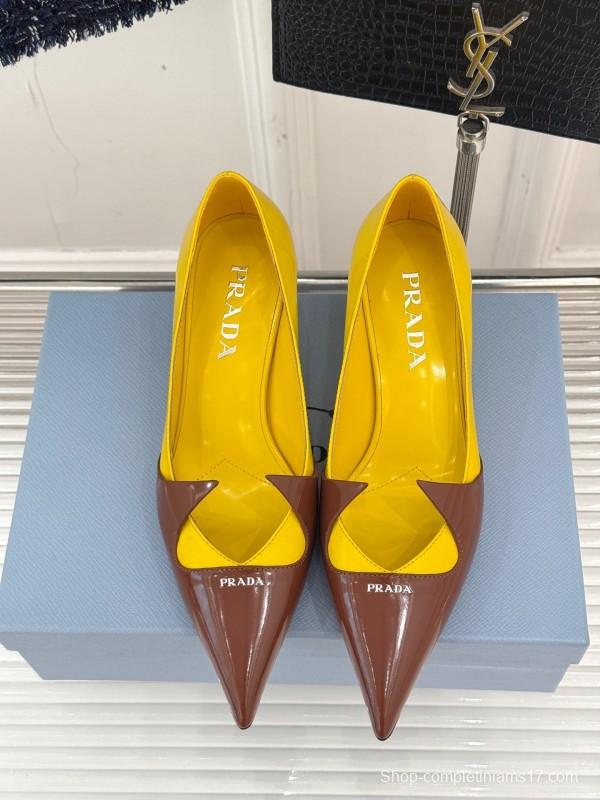 Prada 2025 SS Catwalk Pointed Toe Kitten Heel Single Shoes - KFY00310