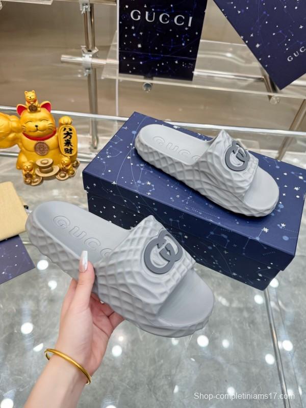 Gucci Lido Interlocking G Textured Rubber Sandals for Men - AS00170